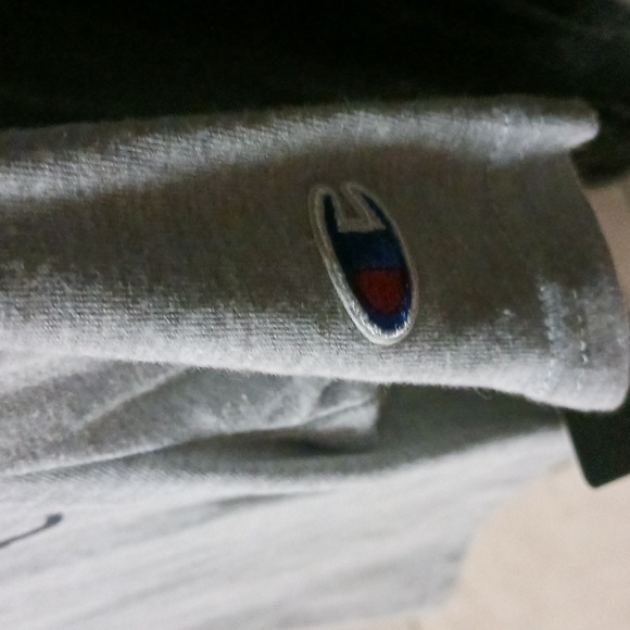 Champion shirt - Picture 3 of 4